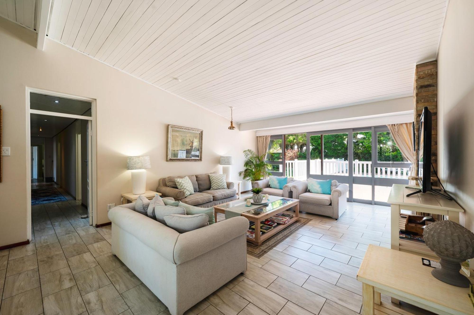 Admirals Lodge Guest House And Brightways Self Catering Apartments Port Elizabeth Esterno foto