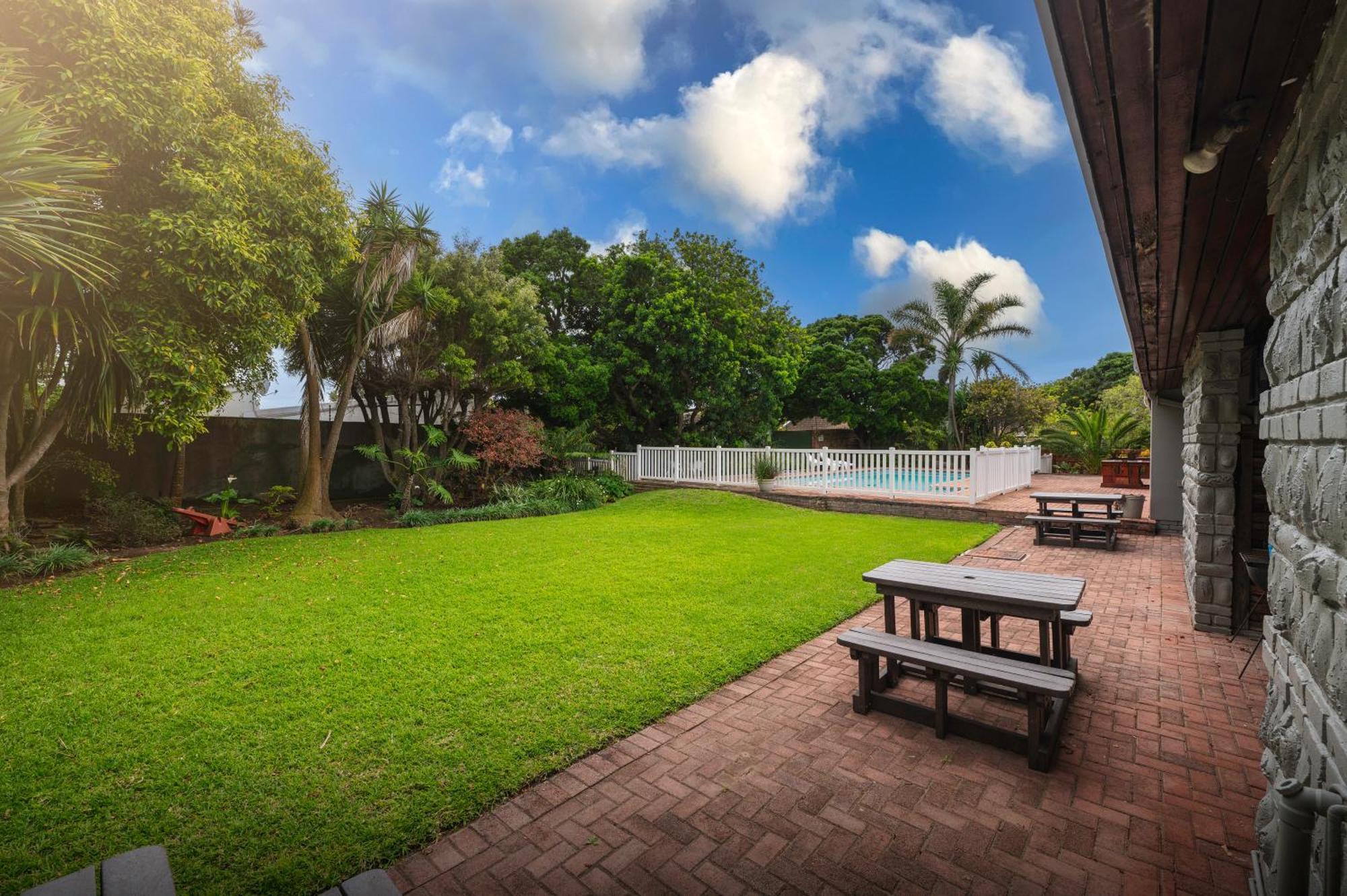 Admirals Lodge Guest House And Brightways Self Catering Apartments Port Elizabeth Esterno foto