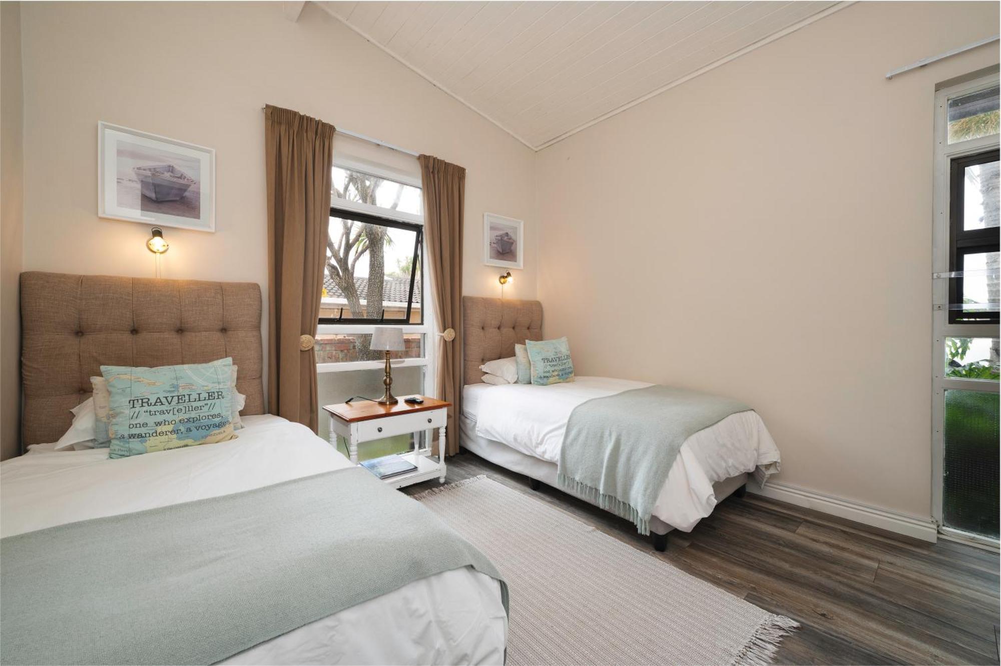Admirals Lodge Guest House And Brightways Self Catering Apartments Port Elizabeth Esterno foto