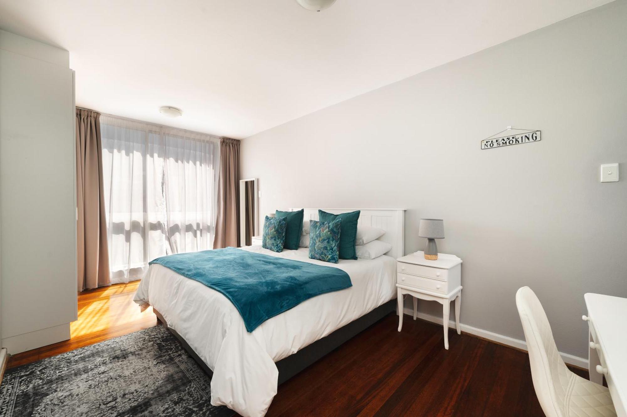Admirals Lodge Guest House And Brightways Self Catering Apartments Port Elizabeth Esterno foto